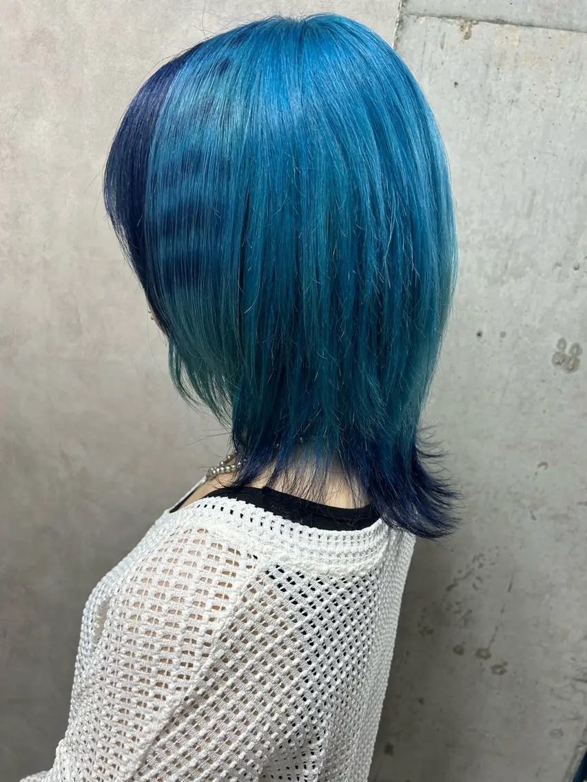 ミディアム カラー ブリーチ ブルーカラー デザインカラー ヘアカラー トリートメント 優花/ハイトーン /デザインカラーのヘアスタイル