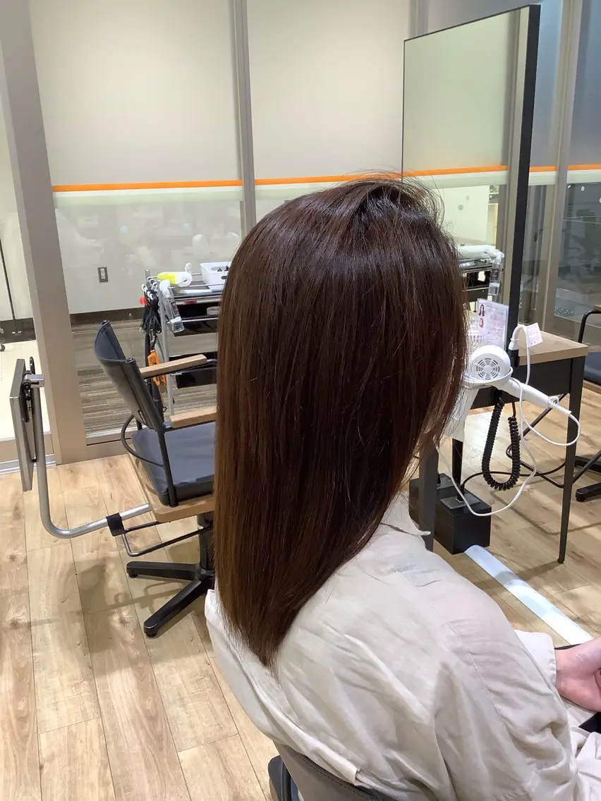 セミロング カラー パーマ カット ヘアカラー 髪質改善縮毛矯正 美容師✂️山崎竜二のヘアスタイル