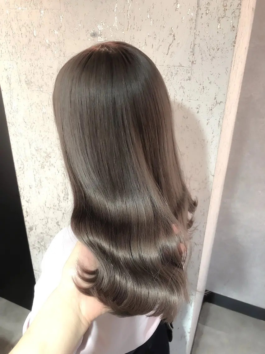 ミディアム カラー グレージュ カット ヘアカラー トリートメント ✨縮毛矯正/透明感 カラー/芦川優磨のヘアスタイル
