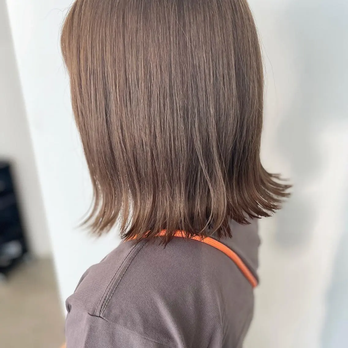 ミディアム カラー ベージュカラー ブリーチ ダブルカラー ミルクティーベージュ モカベージュ カット ヘアカラー 透明感カラー/ レイヤー　YUKAのヘアスタイル