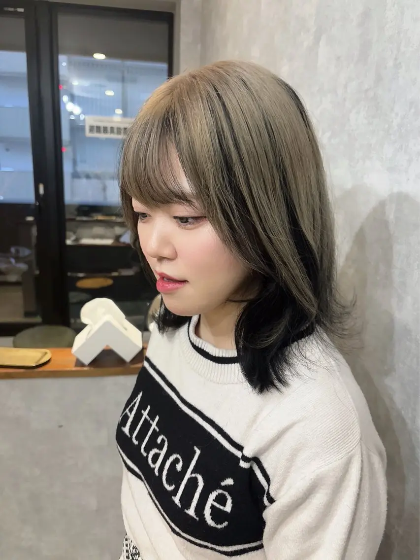 【🖤トレンド急上昇🤍】アンブレラカラー+メンテナンスカット+ケアトリートメント(ブリーチ込み)の写真