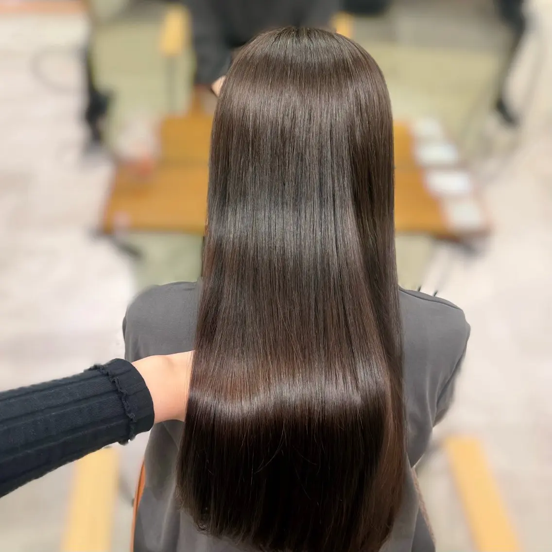 ロング トリートメント 堀江 真維のヘアスタイル