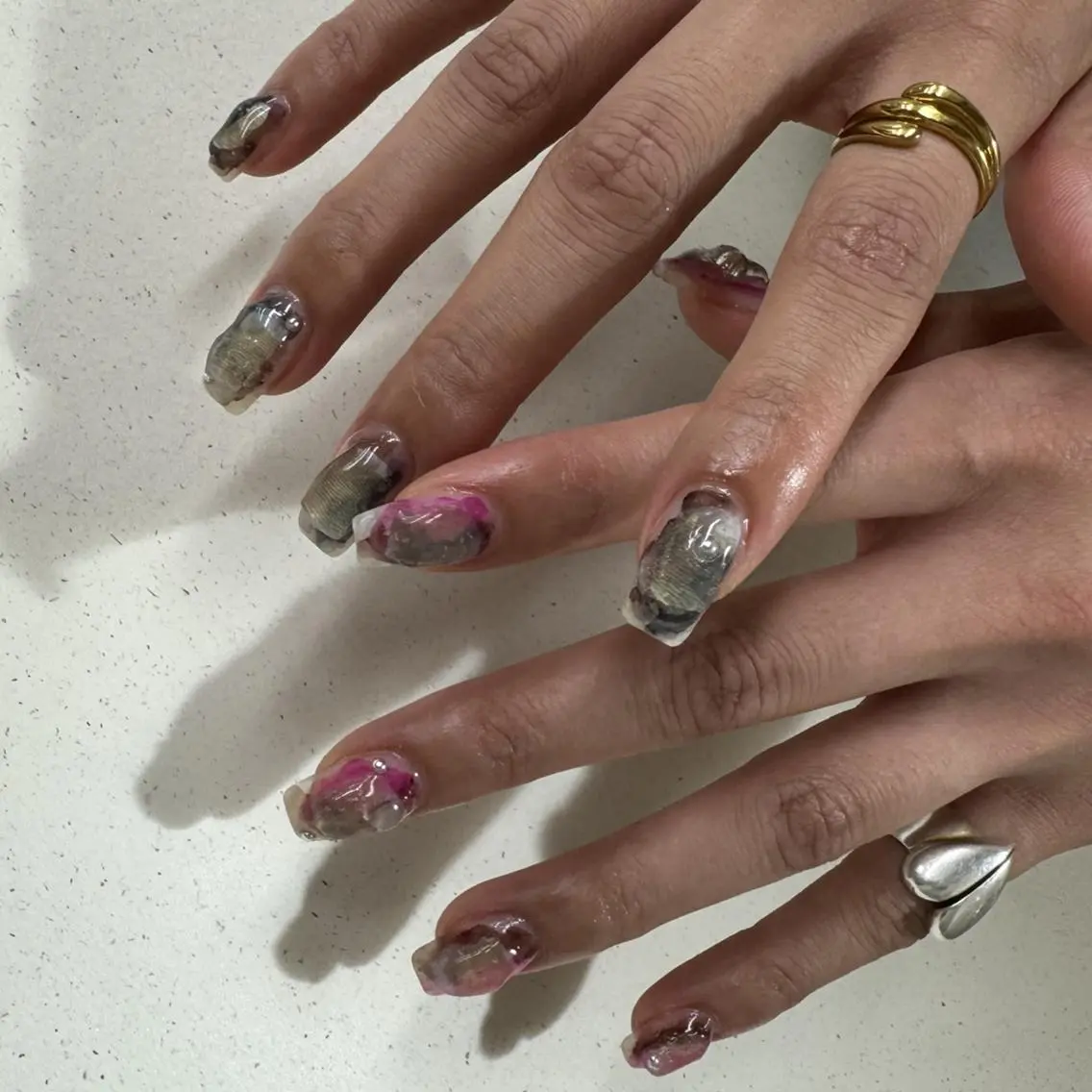 ネイル ジェルネイル 韓国ネイル ニュアンスネイル ショートネイル ワンホンネイル nailstudio eviz新宿店のネイルデザイン