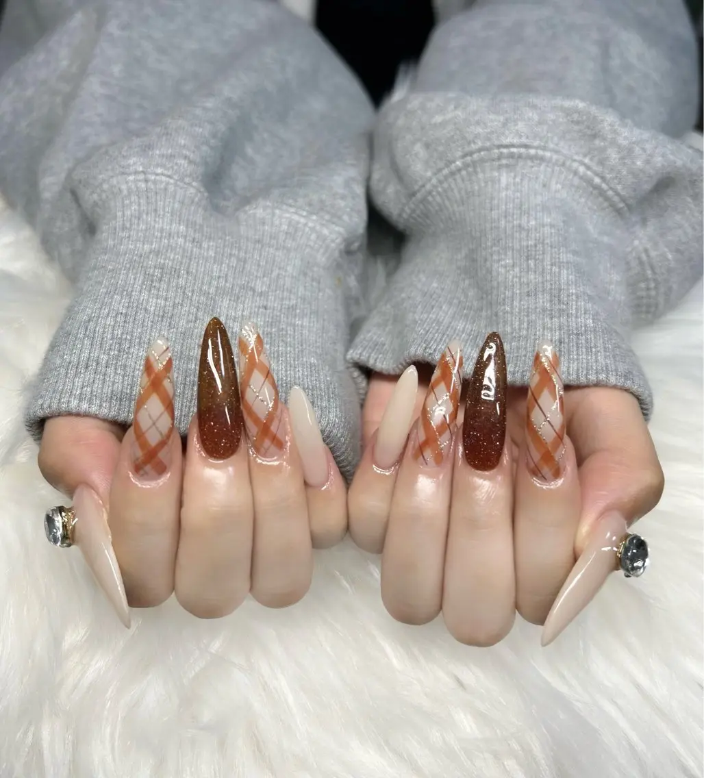 ネイル 長さ出し ロングネイル Chan nailsのネイルデザイン
