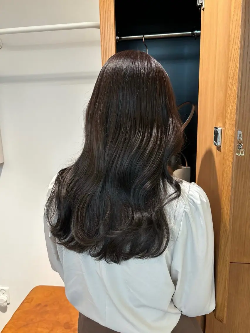 カラー aiko【艶カラー ・ミニモ年内で終了】のヘアスタイル