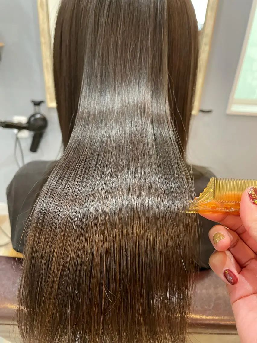 ミニモ限定✨アホ毛とさようなら艶々酸性ストレート💇‍♀️💛（炭酸シャンプー＆トリートメント込み）の写真