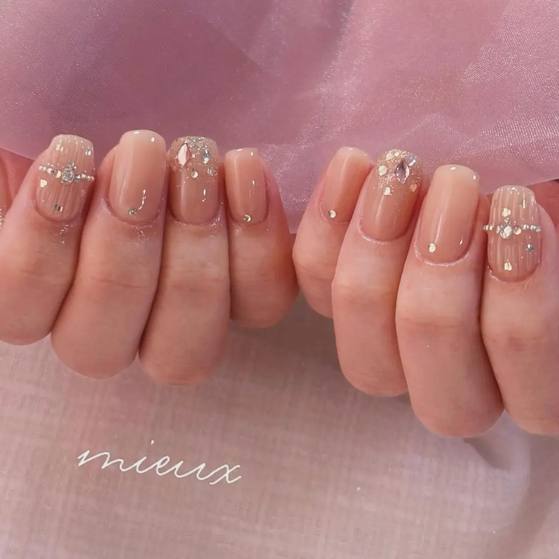 ネイル ハンドネイル nailsalon mieuxのネイルデザイン