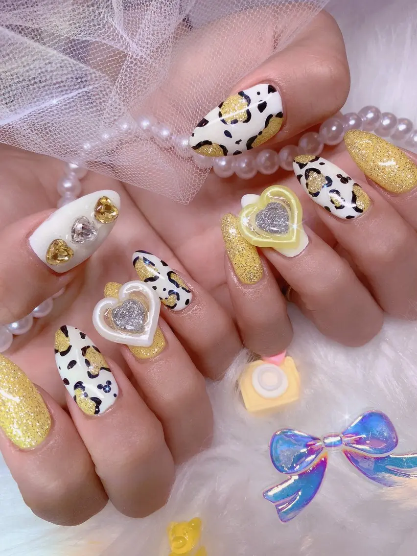 ネイル アートネイル キラキラネイル 韓国ネイル 持ち込み ぷっくりネイル 3Dアートネイル💗 都築レナのネイルデザイン