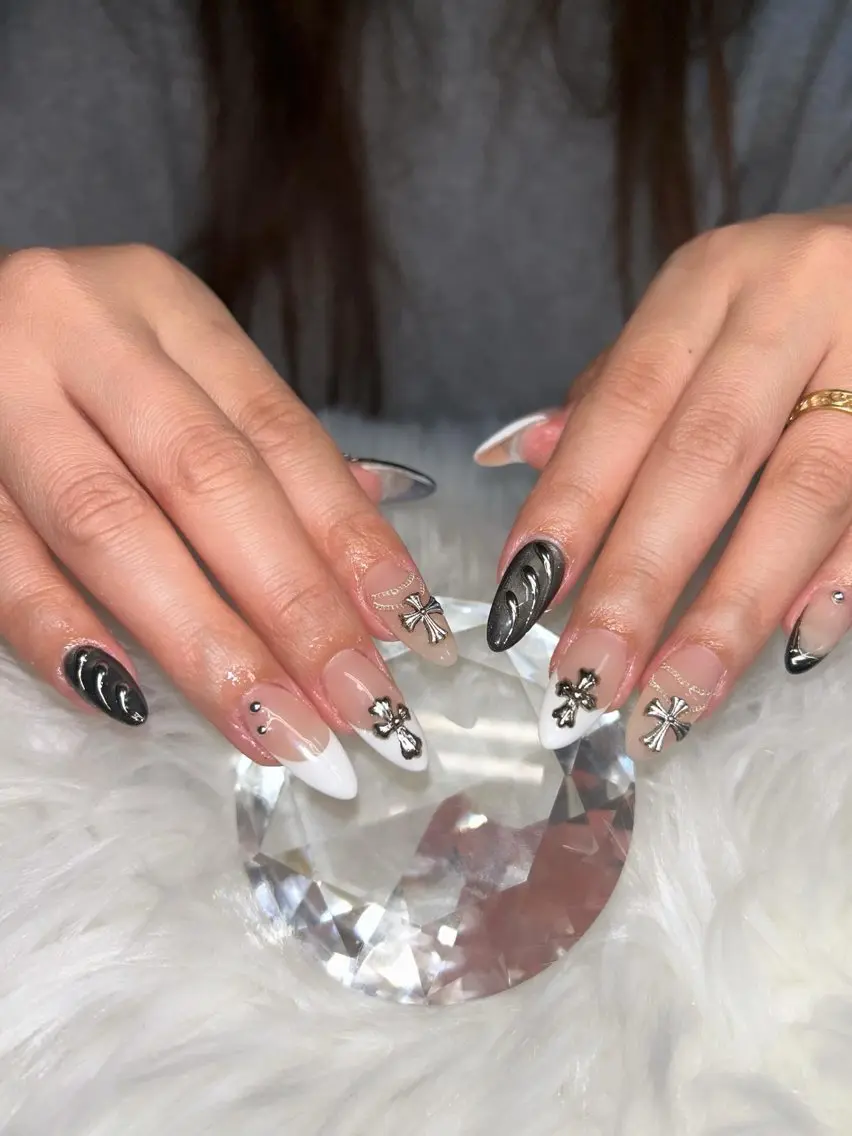 ネイル アートネイル オーロラネイル チークネイル 長さ出し フットネイル ハンドネイル Chan nailsのネイルデザイン