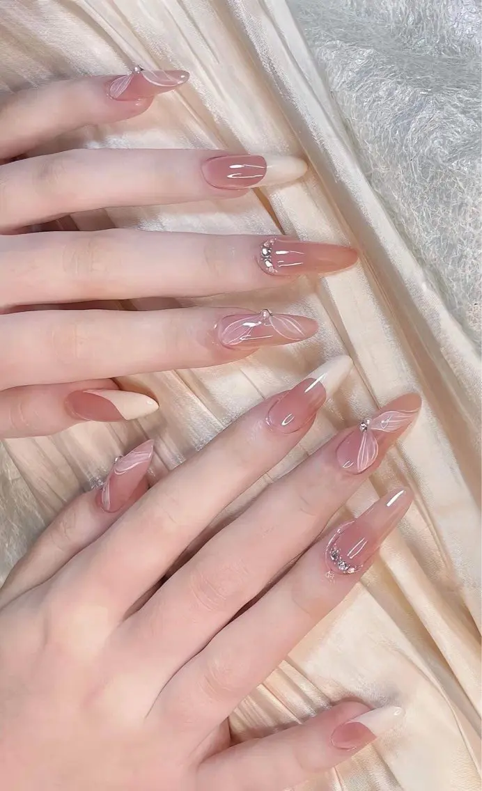 ネイル フレンチネイル ジェルネイル 韓国ネイル マグネットネイル マグネットフレンチ akina nailsのネイルデザイン