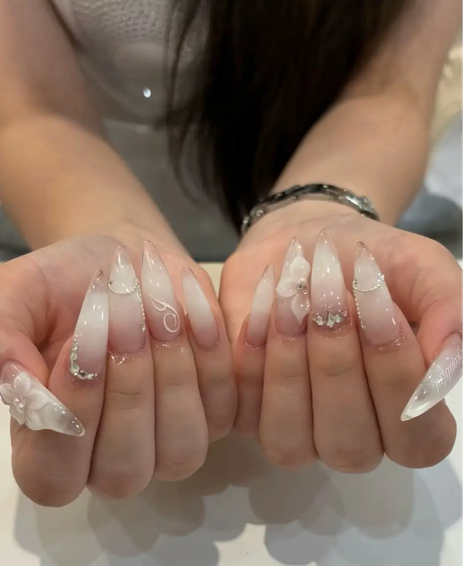 ネイル ハンドネイル NiJi Nailsのネイルデザイン