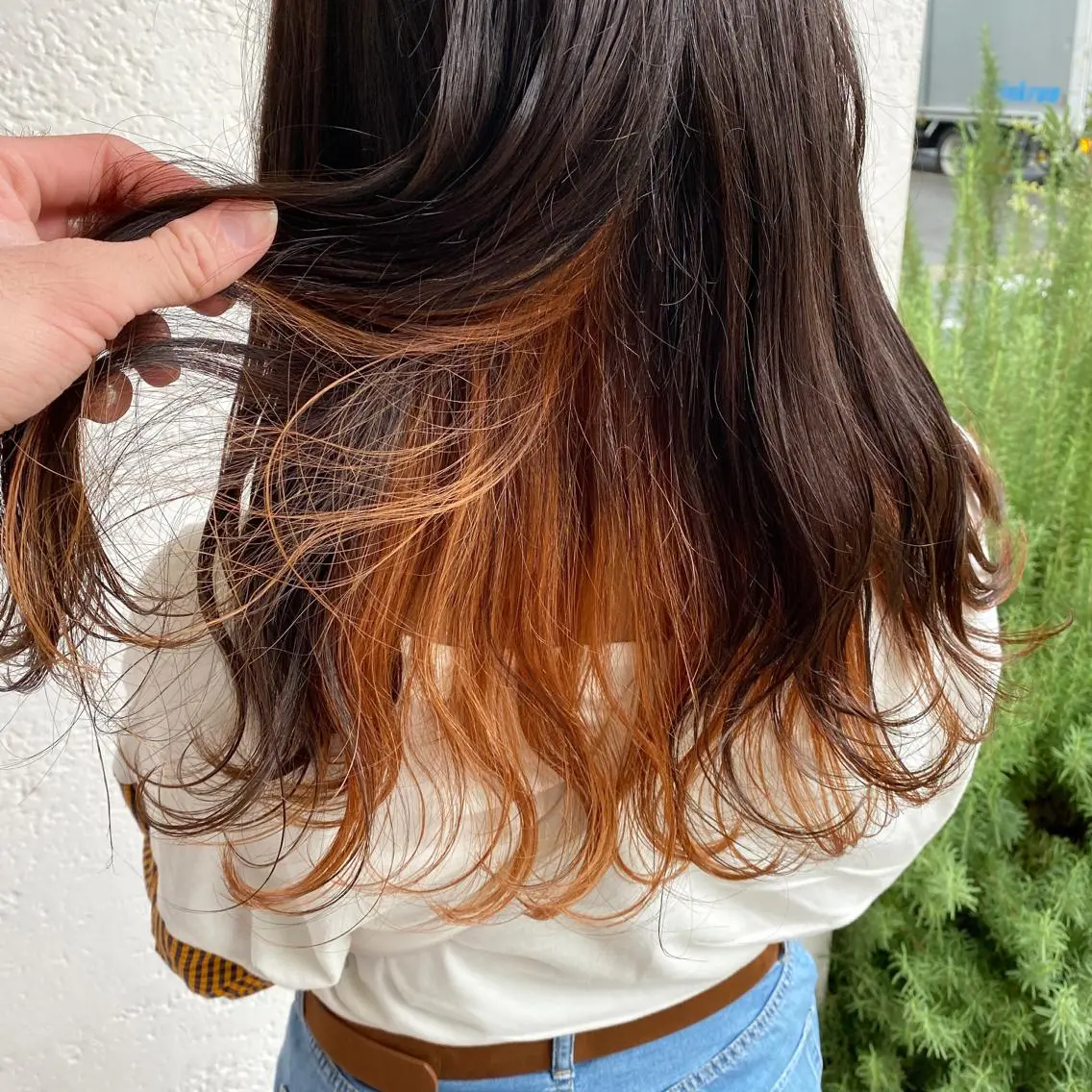 ロング カラー インナーカラー オレンジ 恒松 大毅のヘアスタイル