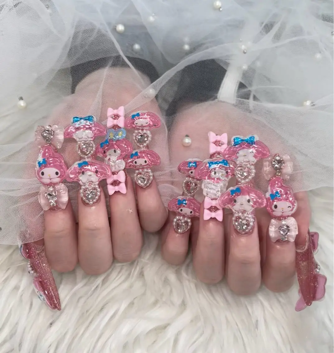ロング 韓国風ヘア ハンドネイル ZUZU AMEE NAILのネイルデザイン