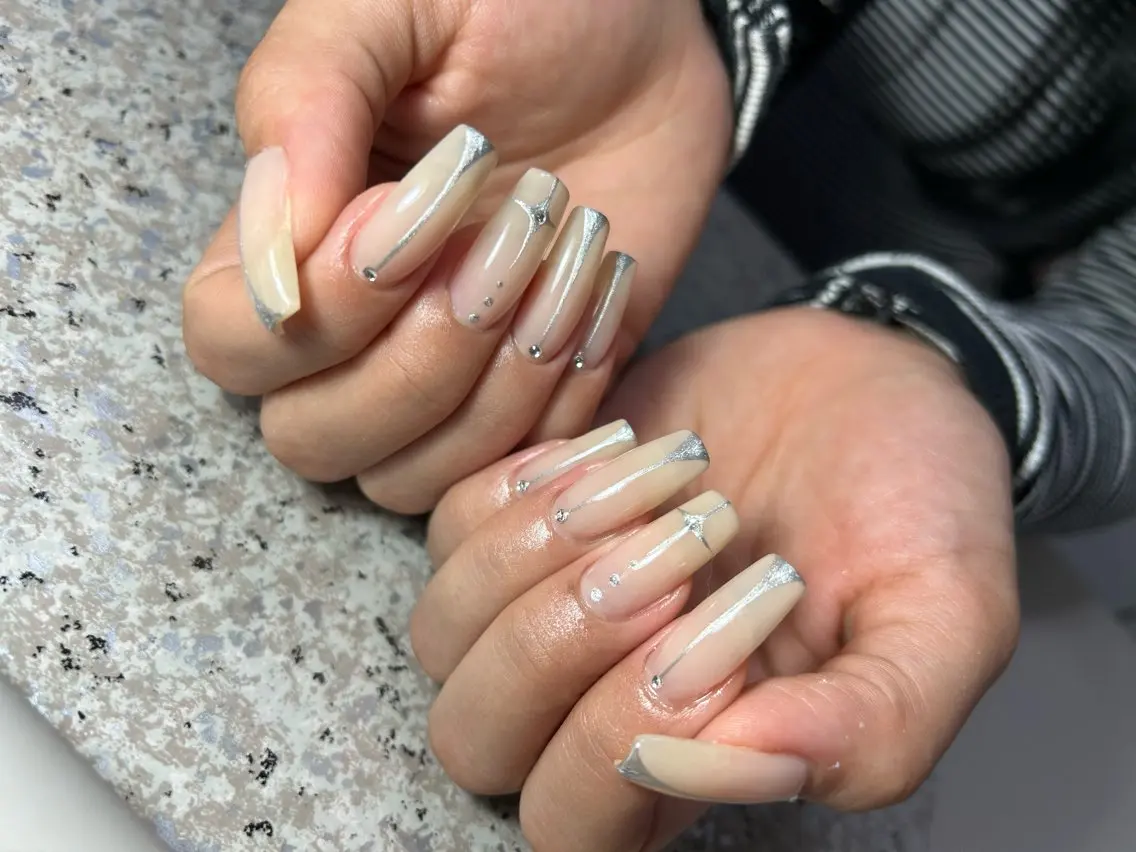 ネイル ハンドネイル nailroom‪ sb‪‪𓈒𓂂𓏸のネイルデザイン