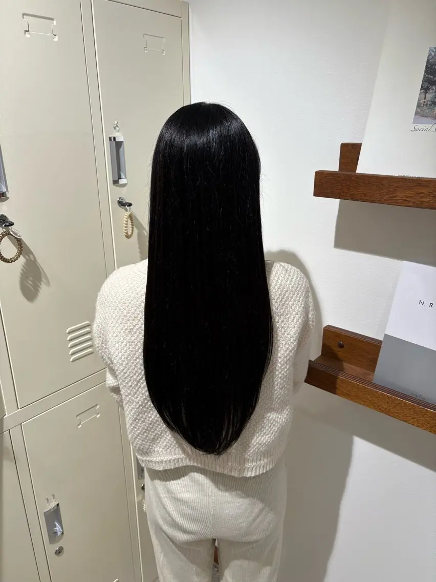 カラー 黒髪 透明感カラー 藤波 愛佳のヘアスタイル