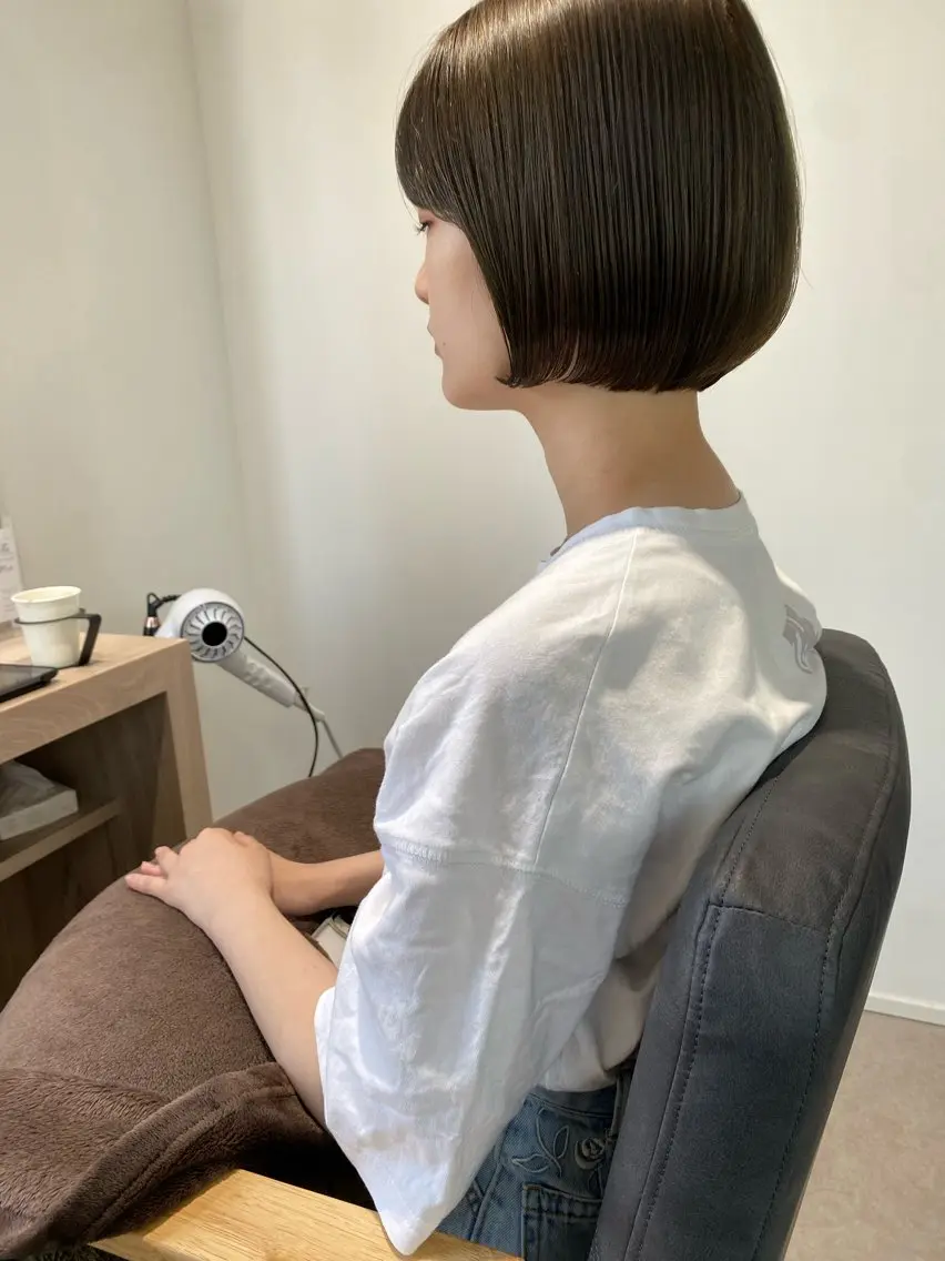 ショート ボブ 縮毛矯正 カット 縮毛矯正 トリートメント 東田 恋のヘアスタイル