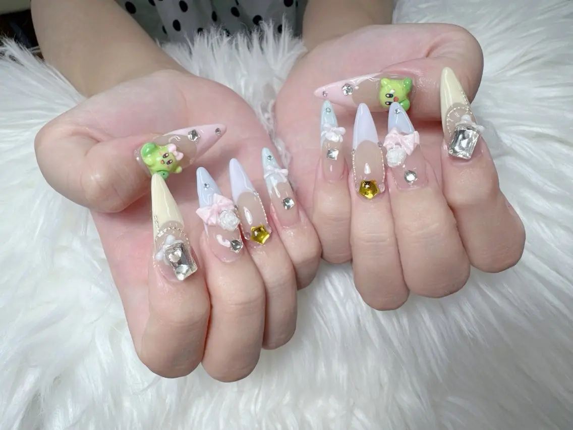 ネイル フレンチネイル 韓国ネイル 水色 マグネットネイル ニュアンスネイル ハンドネイル Hana Rose Nailのネイルデザイン