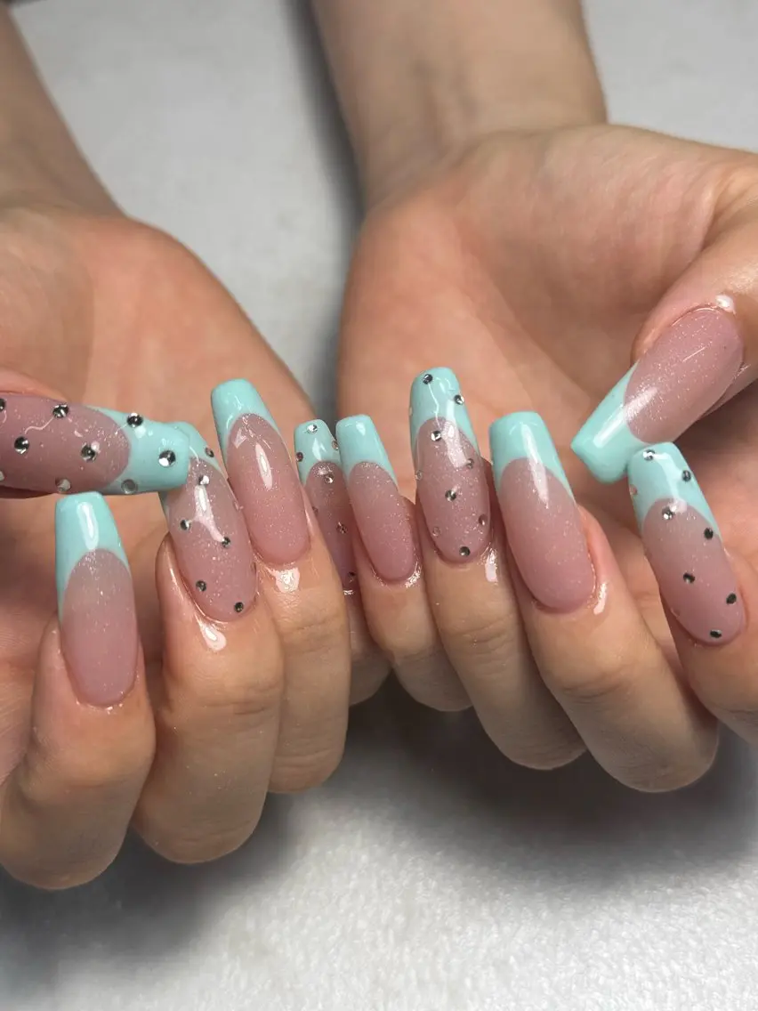 ネイル 🐈‍⬛ Minamiのネイルデザイン