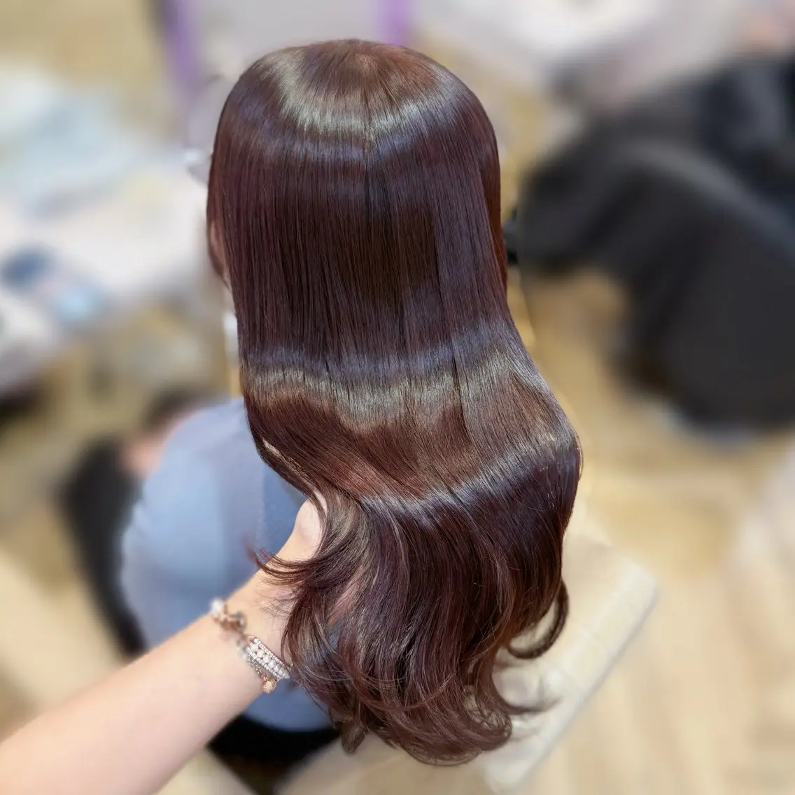 ロング カラー ブラウンカラー カシス ピンクカラー トリートメント カット ヘアカラー トリートメント ヘアセット 韓国ヘア/艶髪 顔周り/とばみかのヘアスタイル