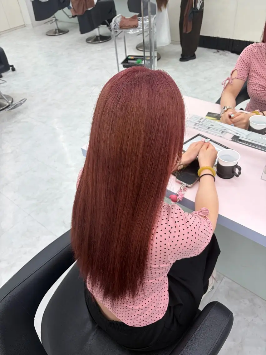セミロング カラー ヘアカラー 💎トレンドカラー 💎桃羽のヘアスタイル