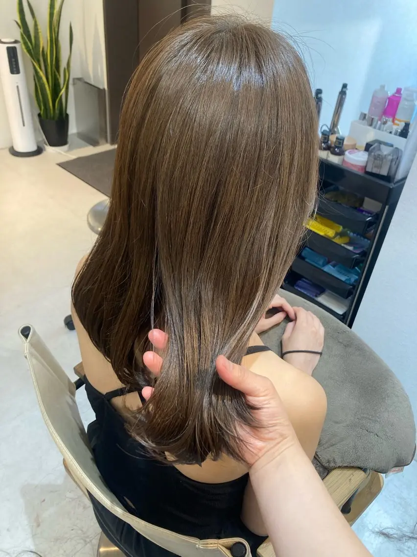 セミロング カット ヘアカラー トリートメント ✨色持ちの良い艶 カラー✨蟹江真世のヘアスタイル