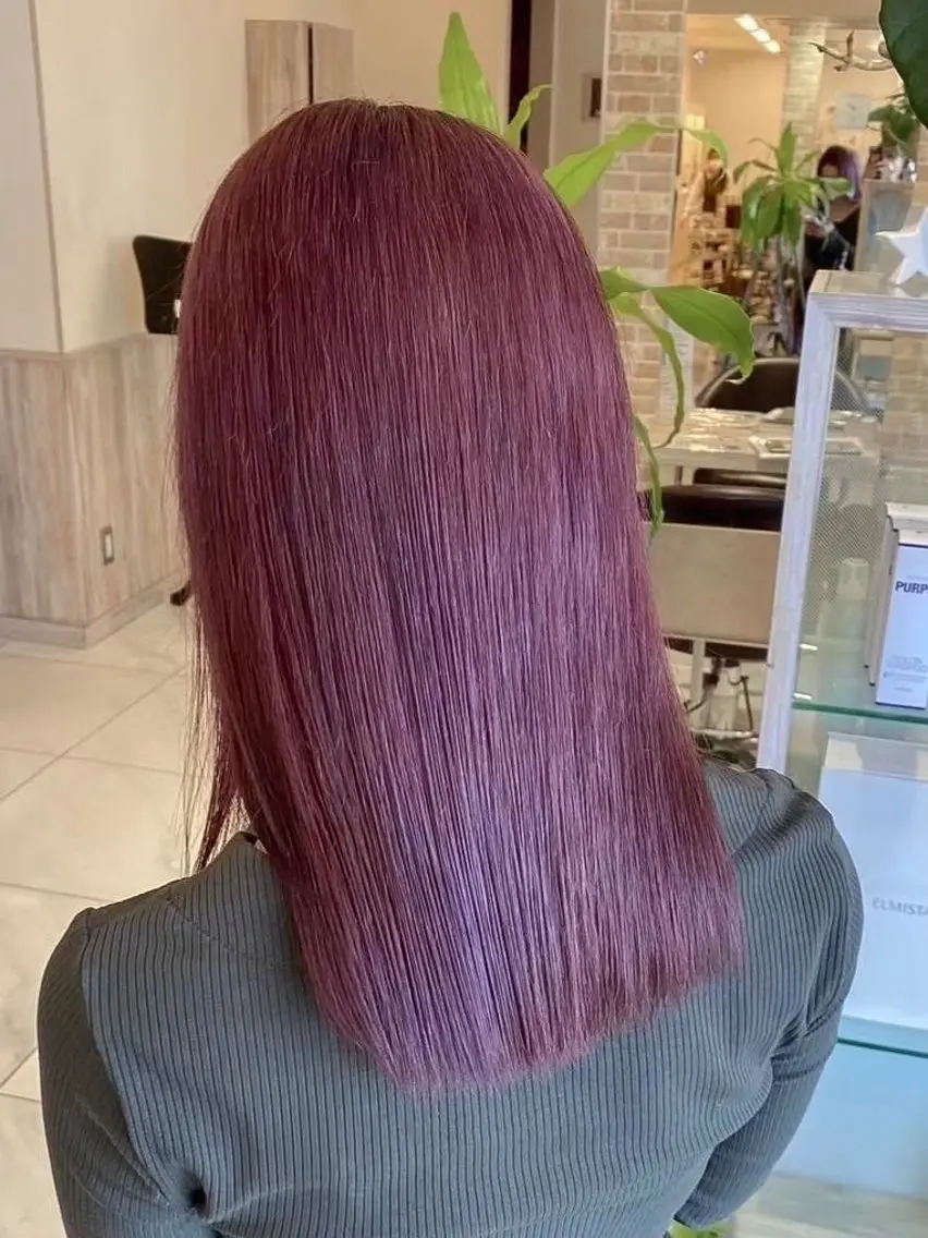 カラー グランデュール 西沢のヘアスタイル