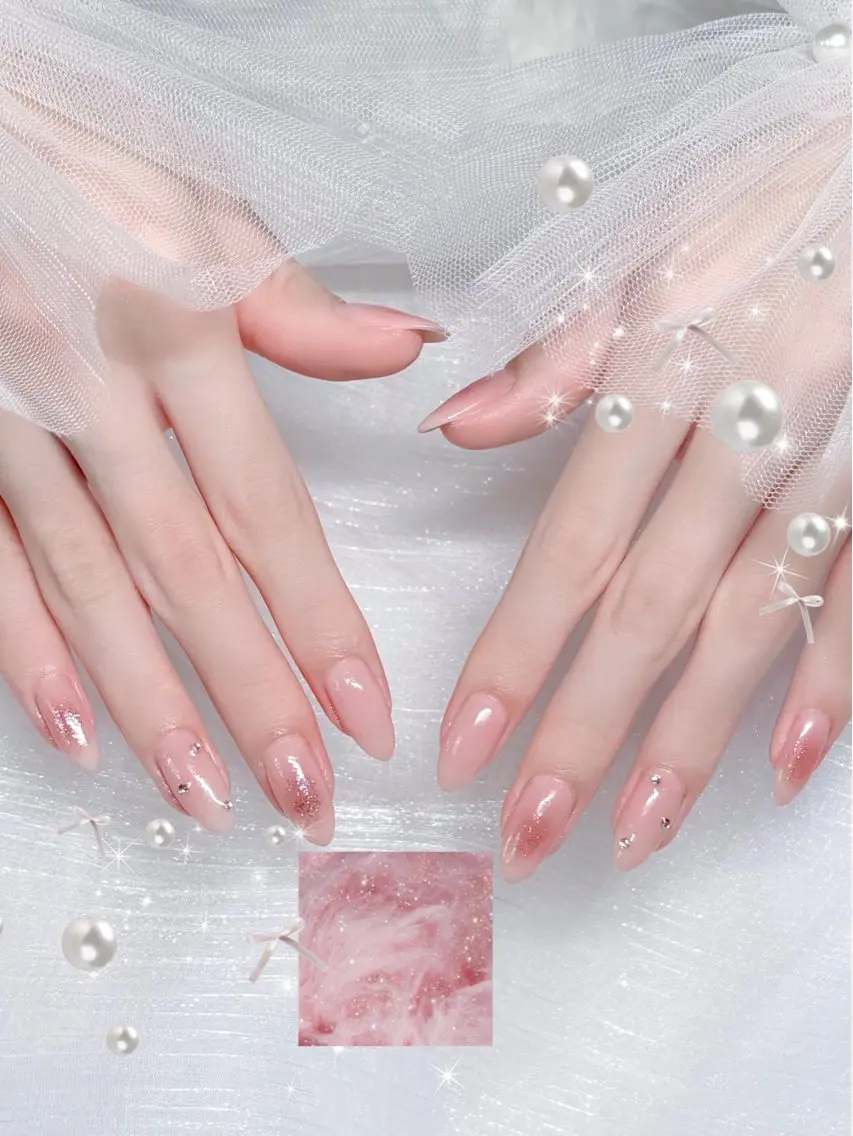 ネイル チークネイル ハンドネイル ✩.*🎀 aoi🎀のネイルデザイン