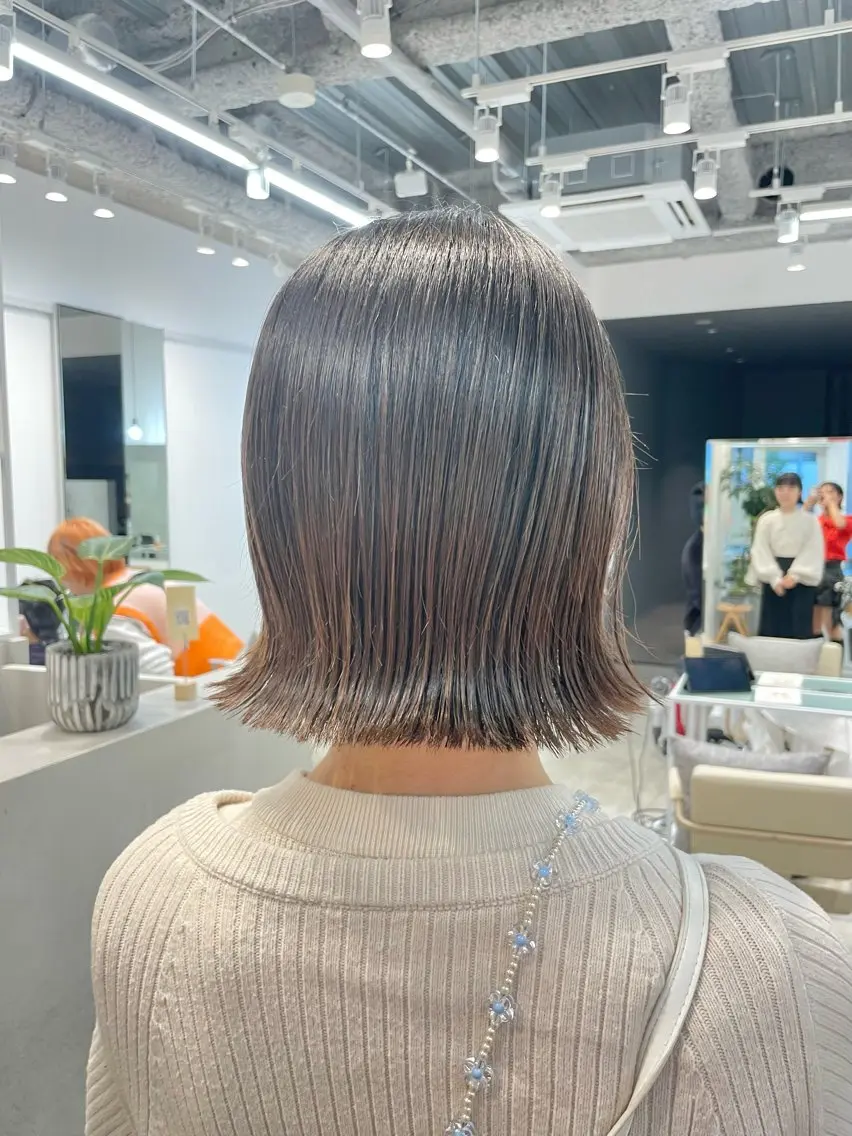 ショート ボブ 似合わせカット 外ハネヘア 表参道レイヤーカット 髪質改善山岸季生のヘアスタイル