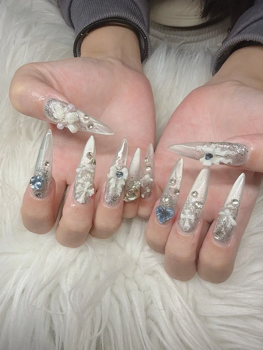 ネイル Lee Nailsのネイルデザイン