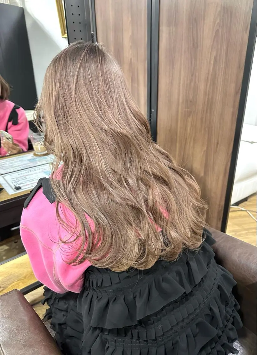 ✨リピーター様限定✨似合わせカット+ブリーチダブルカラー+艶髪TR 自宅で再現しやすいカット/ハイトーンを😌の写真