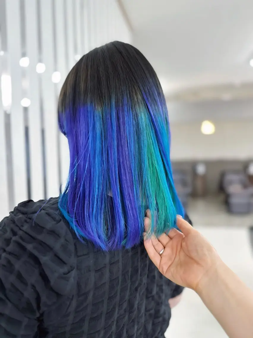 ミディアム カラー グラデーションカラー ユニコーンカラー YURI ✨のヘアスタイル