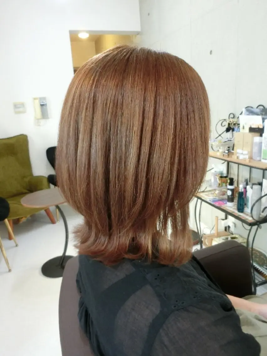 カラー ミディアム カット 縮毛矯正 nao 艶カラー・髪質改善のヘアスタイル
