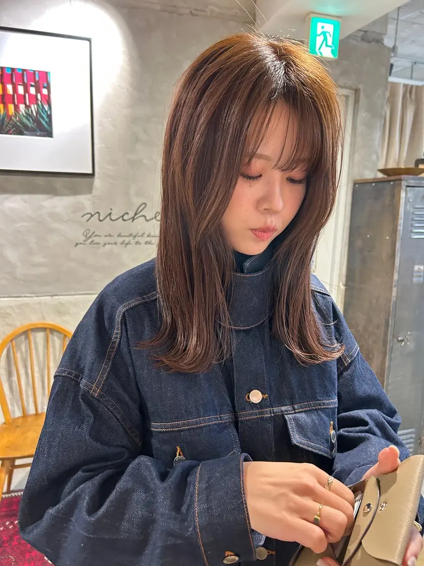 ロング カラー レイヤーカット カット ヘアカラー トリートメント さの あやねのヘアスタイル