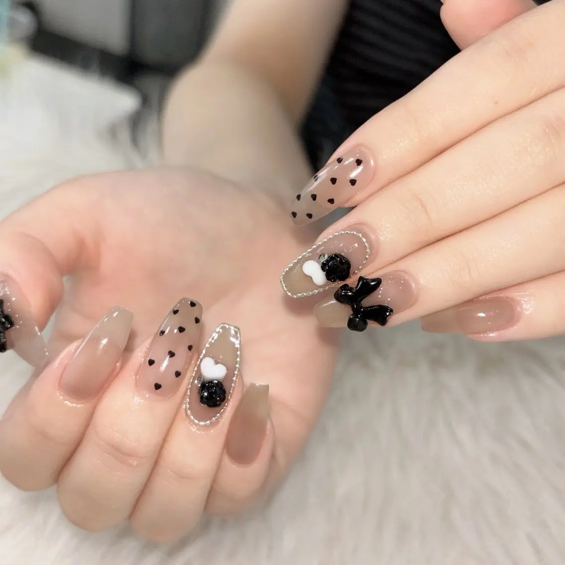 ネイル ハンドネイル EmaNail⟡.· Honokaのネイルデザイン