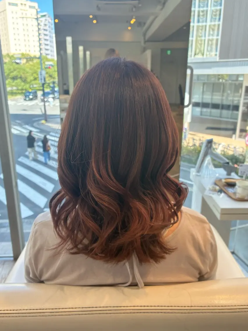 ミディアム 宇野 遥香のヘアスタイル