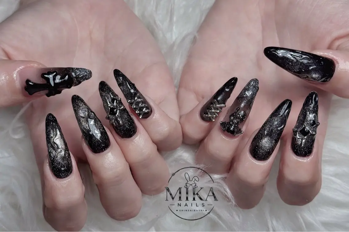 ネイル ガーリー キラキラネイル 韓国ネイル ロングネイル シンプルネイル ハンドネイル 🦊Genie🦊 Mika Nailsのネイルデザイン