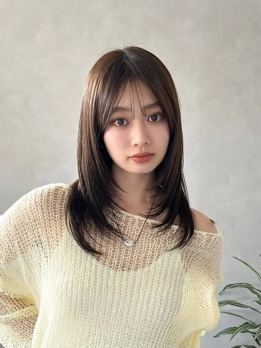ミディアム カラー グレージュ レイヤーカット ❤️ショートカット ・顔周りカット❤️のヘアスタイル