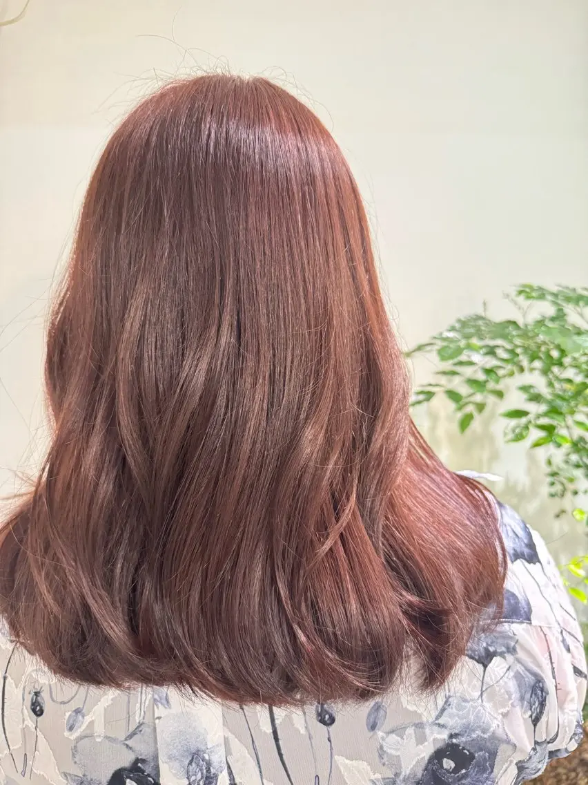 ミディアム カラー ブリーチ ラベンダーカラー ブリーチなしカラー ピンクカラー ピンクラベンダー AIREYEBROW 🤍ERINAのマツエク・マツパデザイン