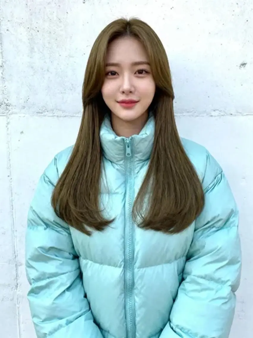 ロング カラー ロングレイヤー アディクシーカラー 透明感カラー くびれヘア 顔まわりレイヤー カット ヘアカラー トリートメント 韓国レイヤーカット 🫧大阪梅田レイヤーのヘアスタイル