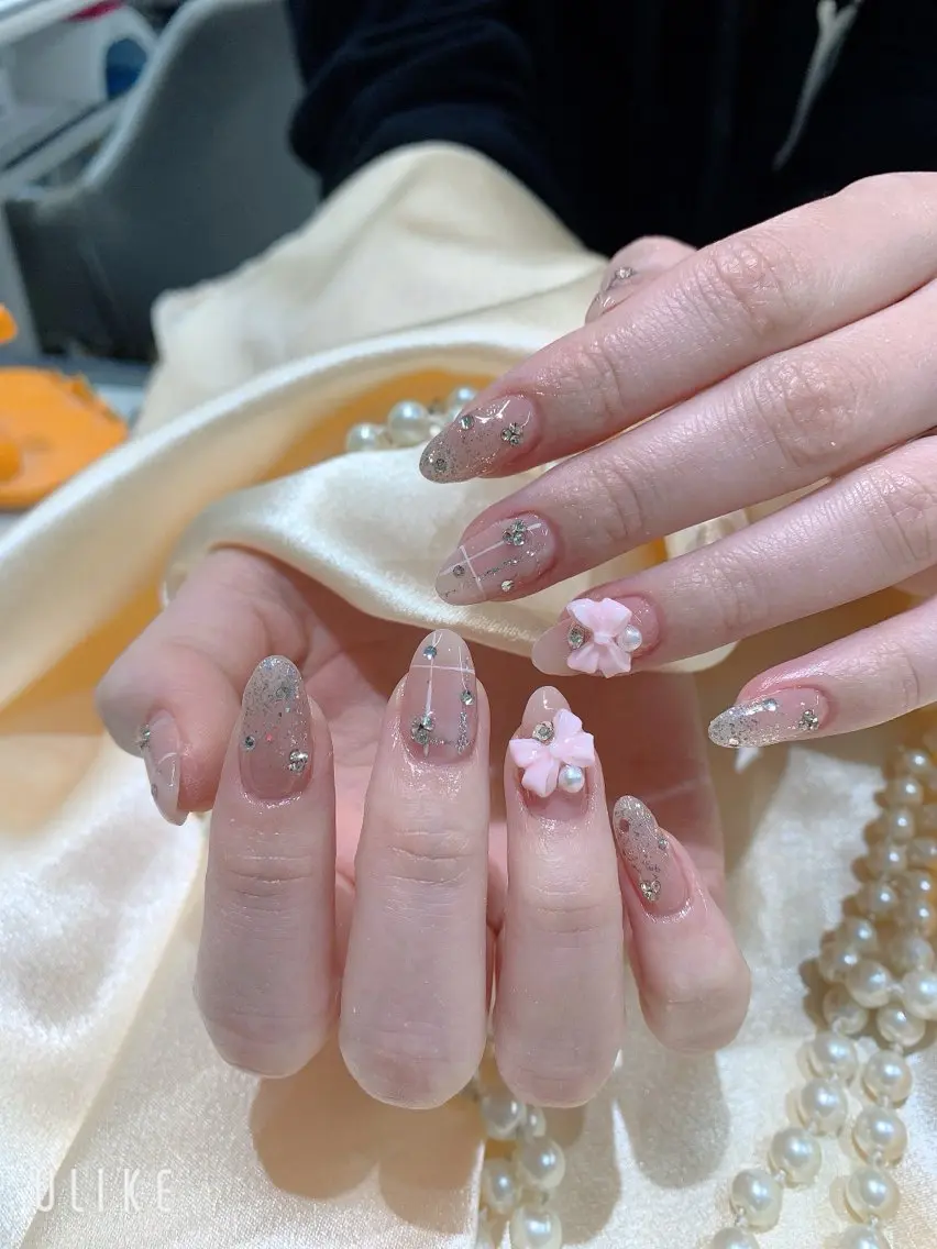 ネイル ネイルサロンAiri 長さ出し·シンプルのネイルデザイン