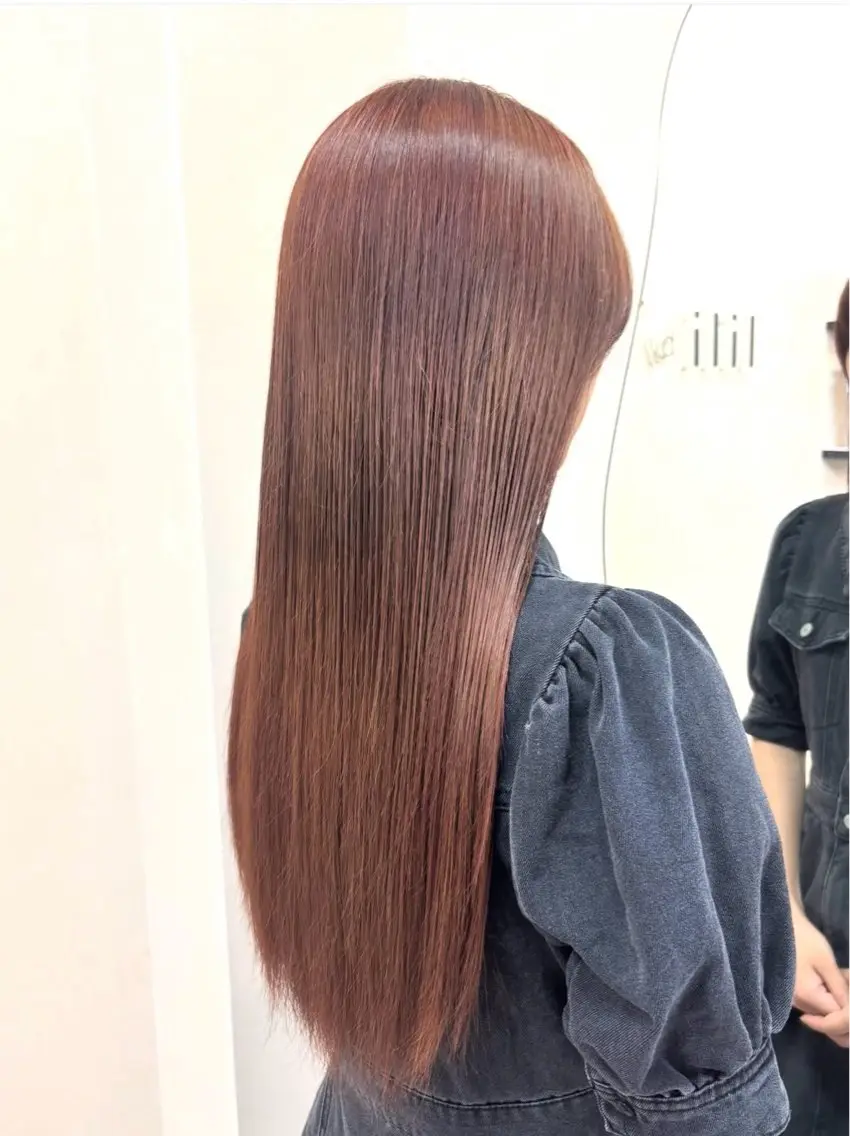 ロング カット ヘアカラー トリートメント Chihiro .のヘアスタイル