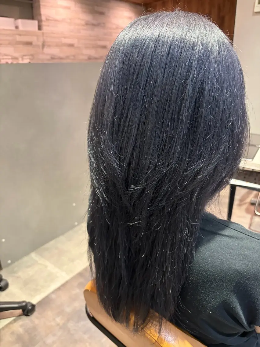ロング カラー 透明感カラー ダブルカラー ネイビーカラー ウルフカット ヘアカラー Nakamura Ruruのヘアスタイル