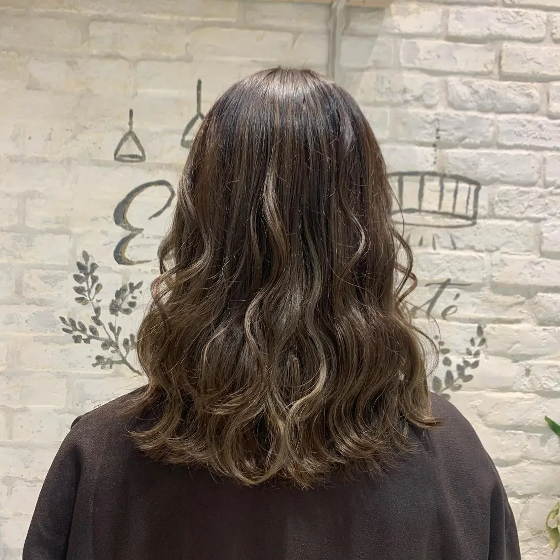 ミディアム カラー ヘアカラー トリートメント 🦋小泉 綺芽🦋のヘアスタイル