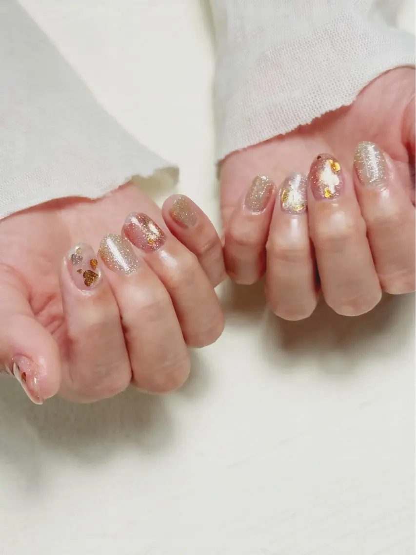 ネイル ハンドネイル Tiny Glowのネイルデザイン