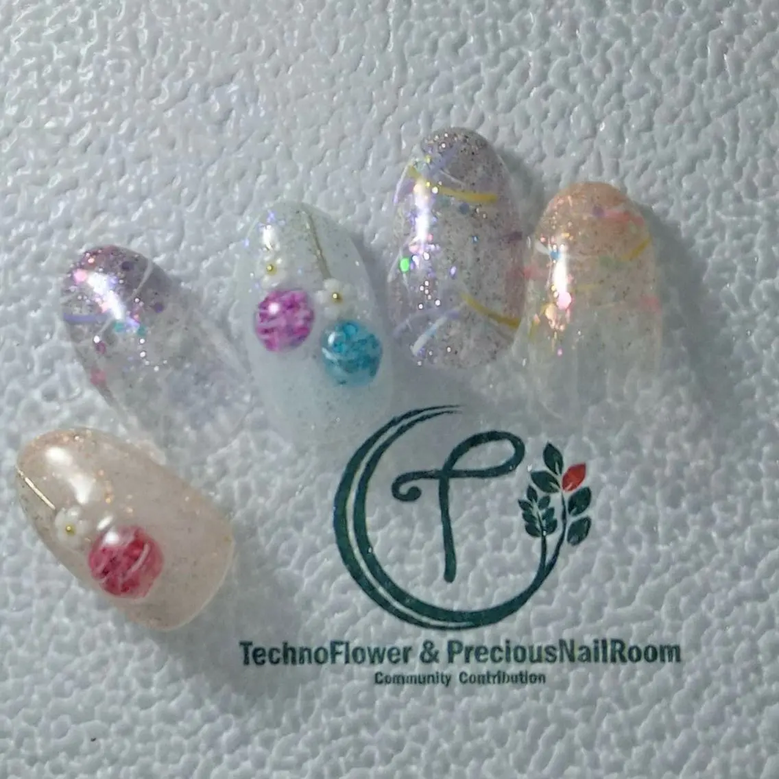 ネイル フラワーネイル precious nail roomのネイルデザイン