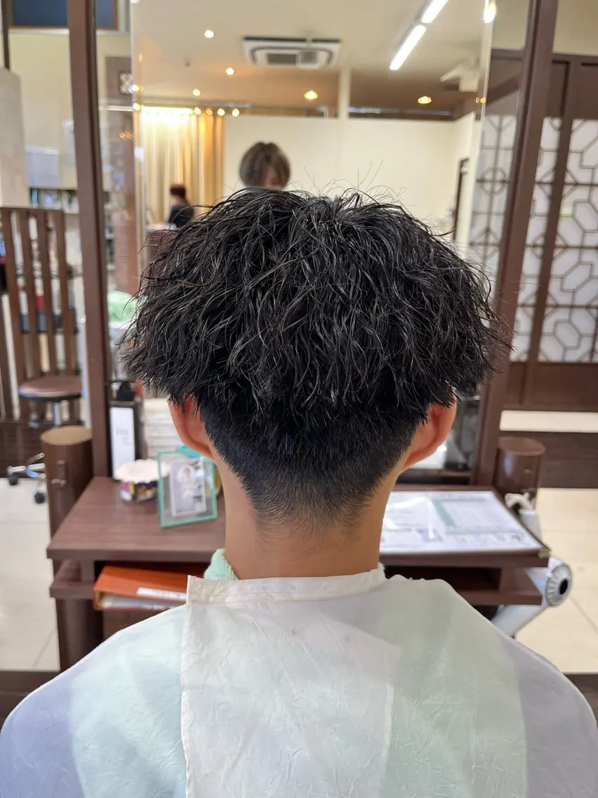 ショート パーマ メンズ マッシュ メンズパーマ ツイストスパイラルパーマ スパイラルパーマ 🧊メンズ特化🧊 高木航希のヘアスタイル