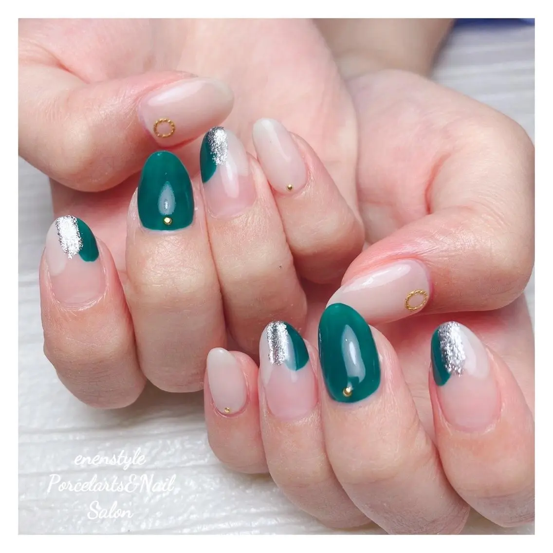 ミディアム ネイル ハンドネイル 🐾enen style 🐾のネイルデザイン