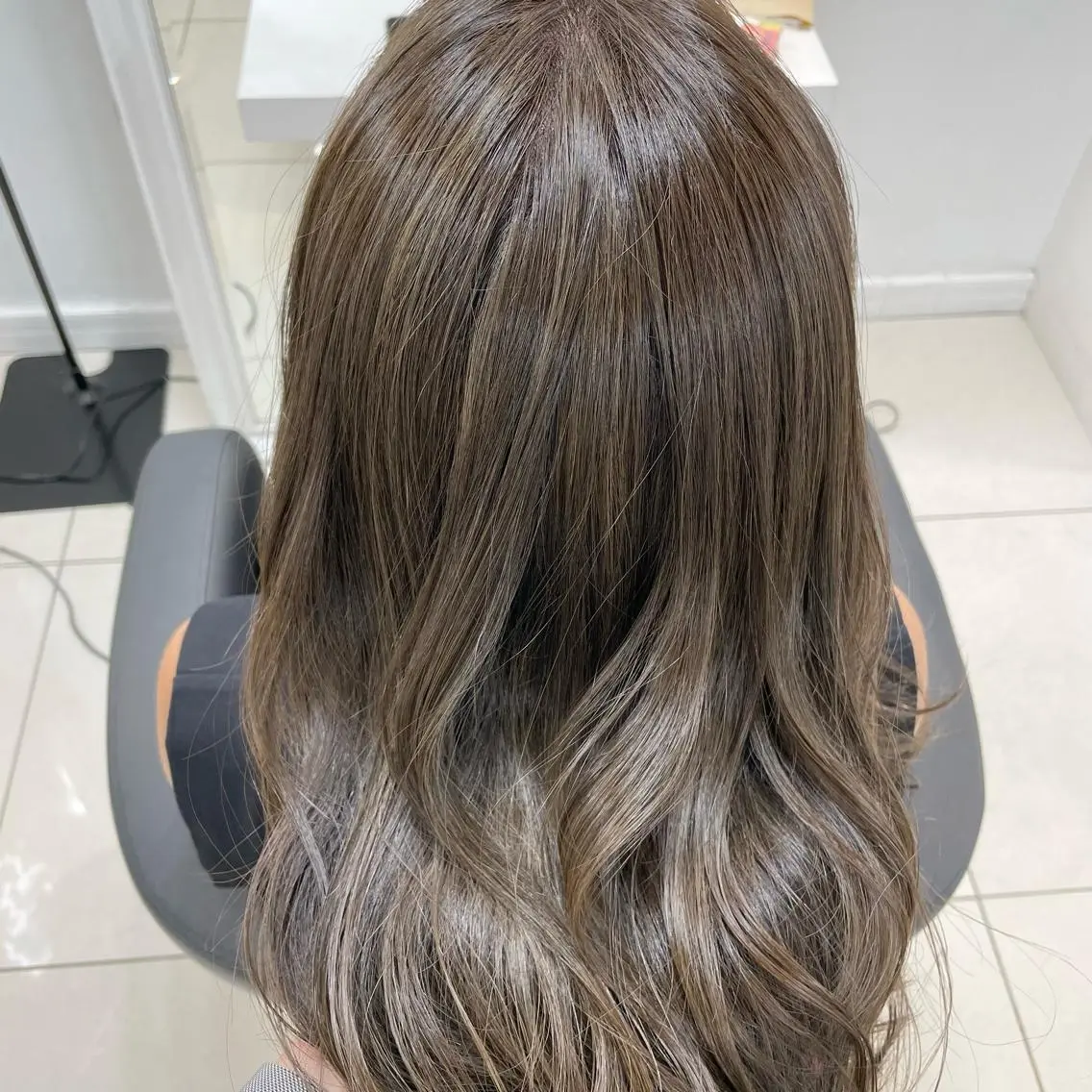 ロング カラー イルミナカラー ヘアカラー トリートメント 【髪質改善】 kasumi🌷🌷のヘアスタイル