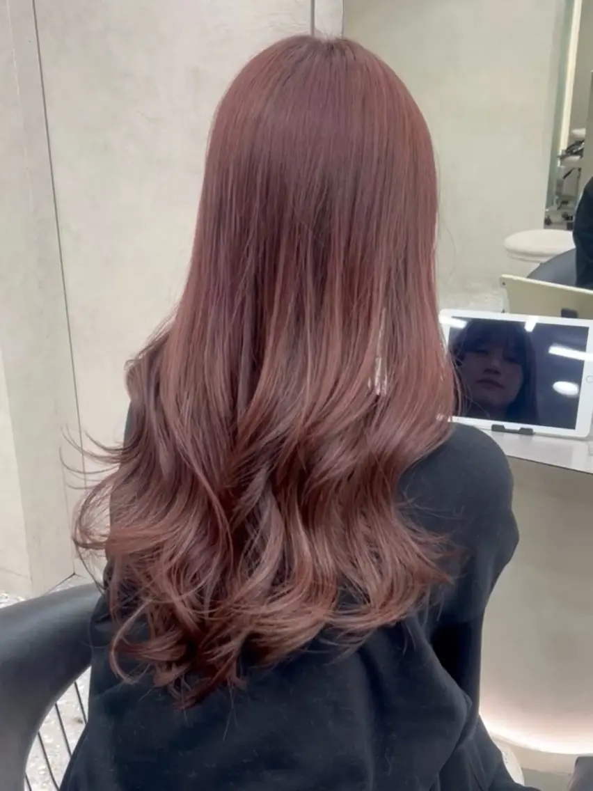 ロング ピンクブラウン カット ヘアカラー トリートメント 🌈Hiroki🌈 似合わせヘアのヘアスタイル