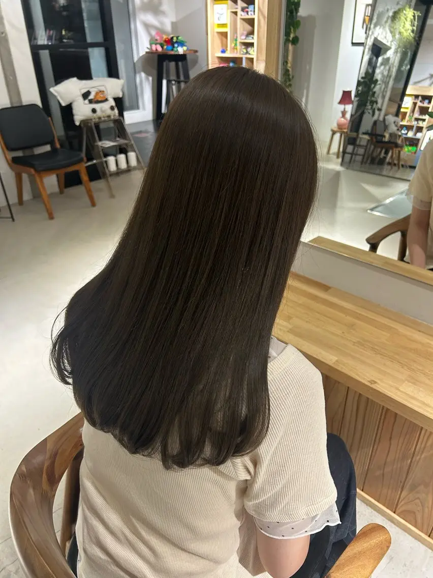 ロング ヘアカラー chiharu 𝜗𝜚꙳.*のヘアスタイル